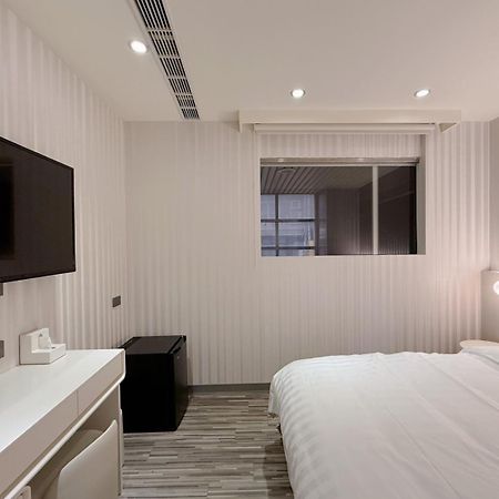 At Home Hotel Nanshi Taipei Exterior photo